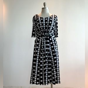 Great Black & White Ladies Office Dress NWT SZ 12